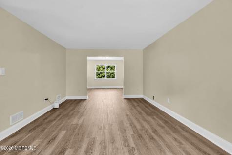 4 Alpine Trail Tinton Falls NJ 07712