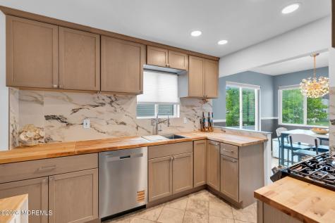 81 Ortley Court Matawan NJ 07747