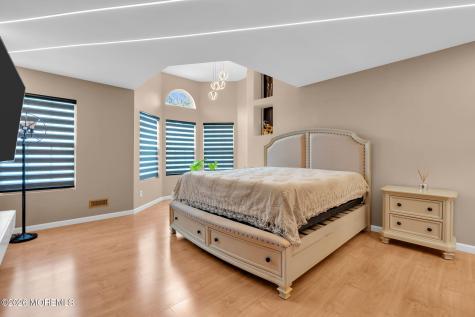 81 Ortley Court Matawan NJ 07747