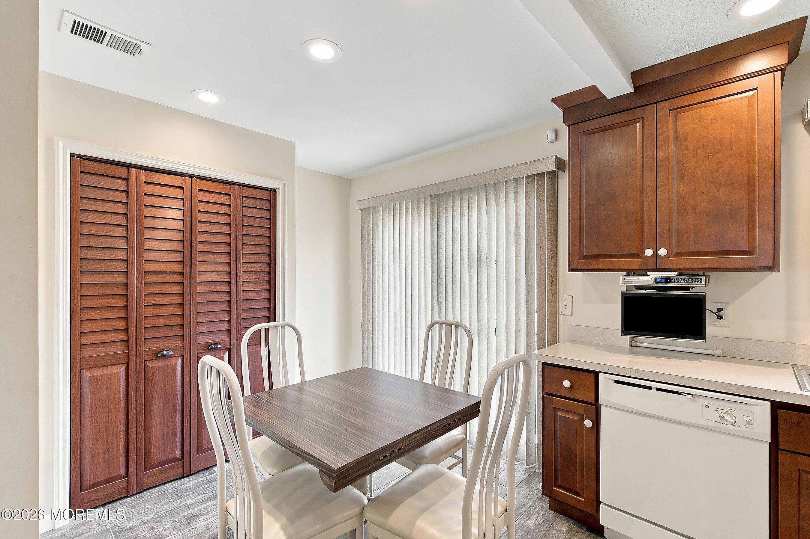 16 Morden Close Freehold NJ 07728