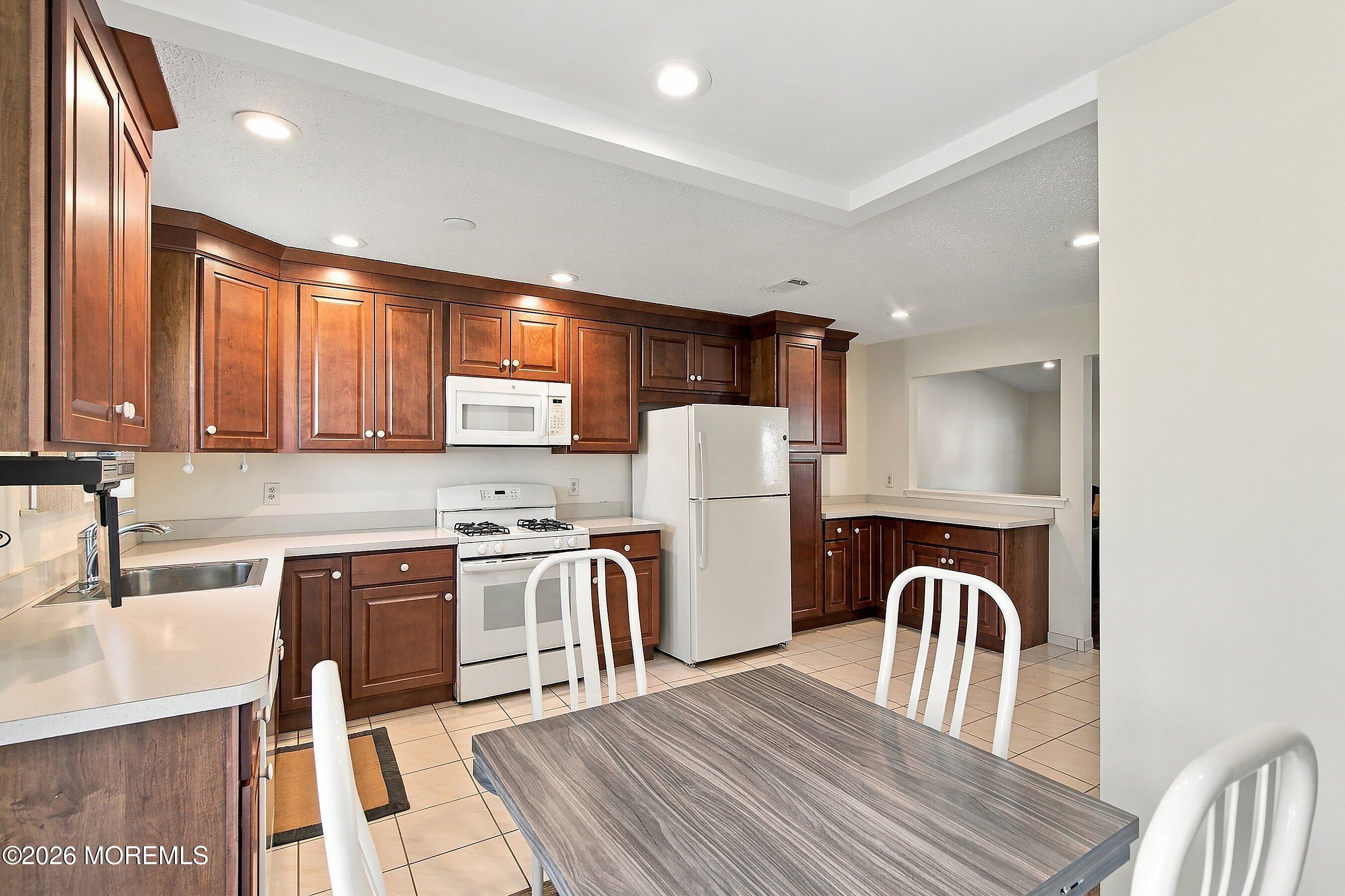 16 Morden Close Freehold NJ 07728