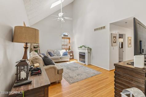 44 East Drive Toms River NJ 08753