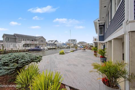216 Maple Drive Bayville NJ 08721