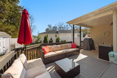 7 Sandy Court Little Egg Harbor NJ 08087