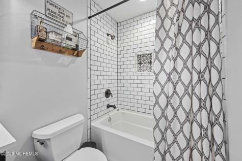 7 Sandy Court Little Egg Harbor NJ 08087