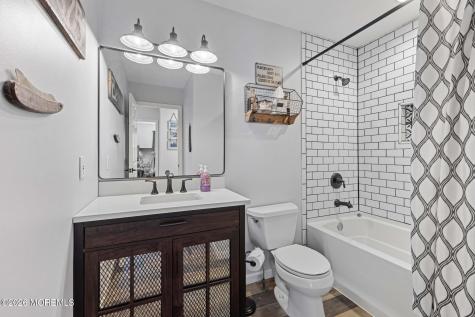 7 Sandy Court Little Egg Harbor NJ 08087