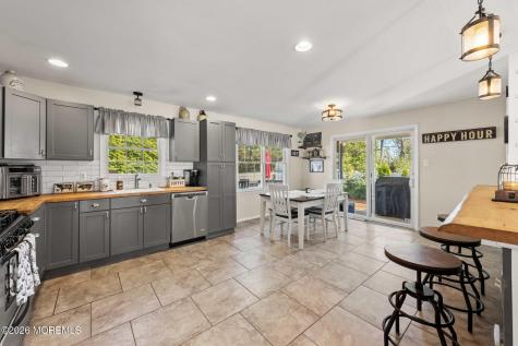 7 Sandy Court Little Egg Harbor NJ 08087