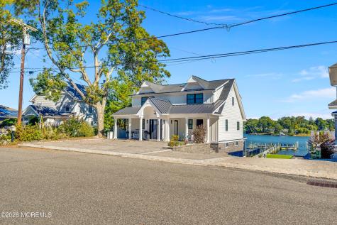 139 N Riverside Drive N Brick NJ 08724