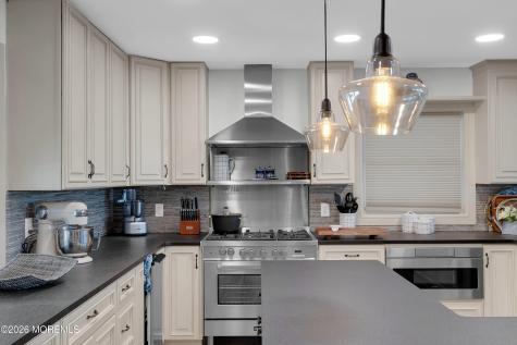 139 N Riverside Drive N Brick NJ 08724