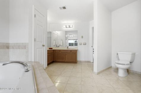 15 Ellis Court Morganville NJ 07751