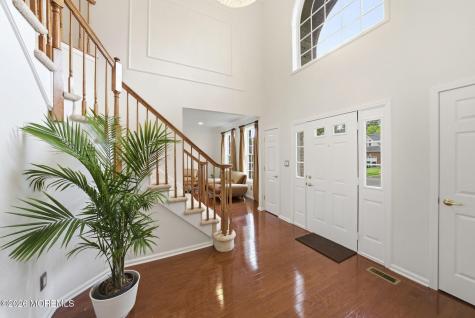 15 Ellis Court Morganville NJ 07751