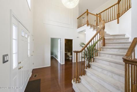 15 Ellis Court Morganville NJ 07751