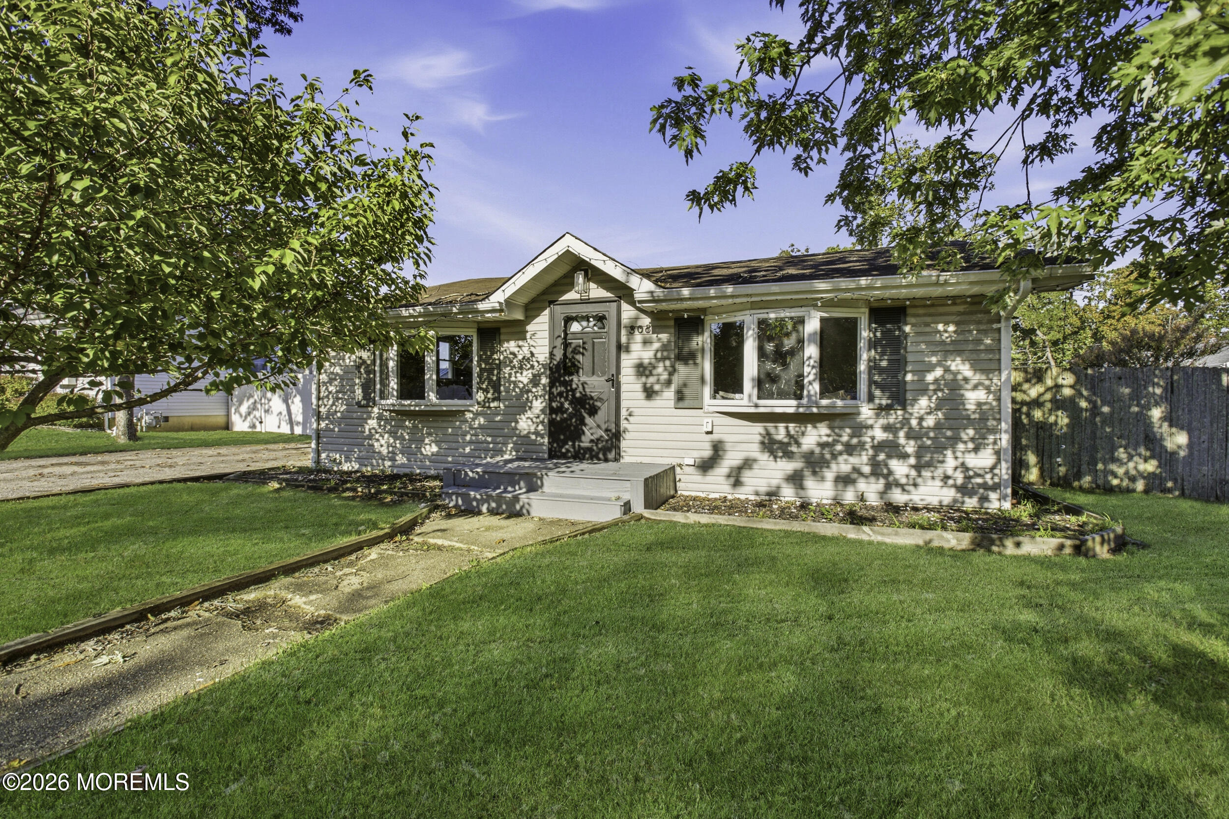 308 Tiller Avenue Beachwood NJ 08722