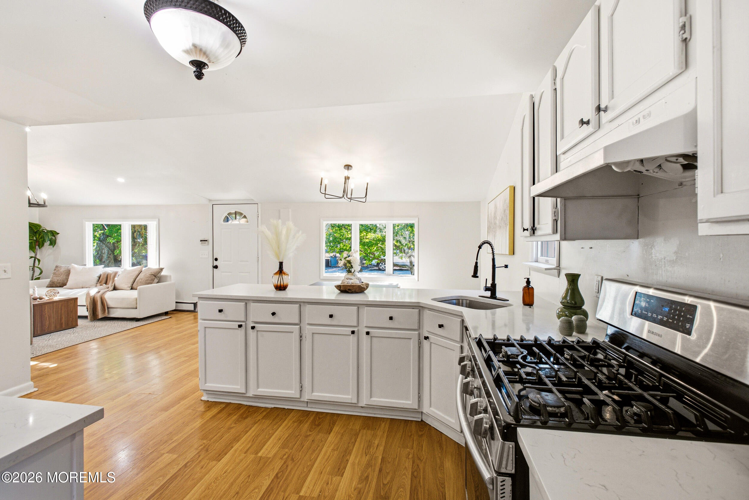 308 Tiller Avenue Beachwood NJ 08722