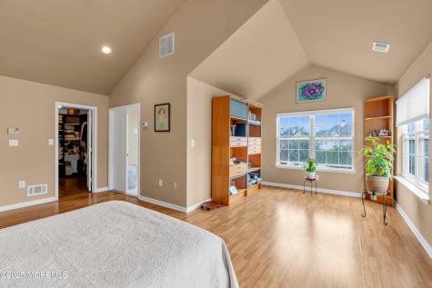 308 Clare Court Morganville NJ 07751