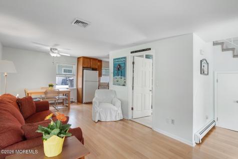 19 E Shore Way Lavallette NJ 08735