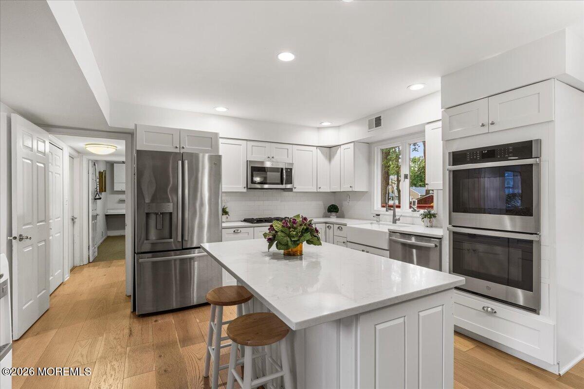 25 Winding Woods Way Manalapan NJ 07726