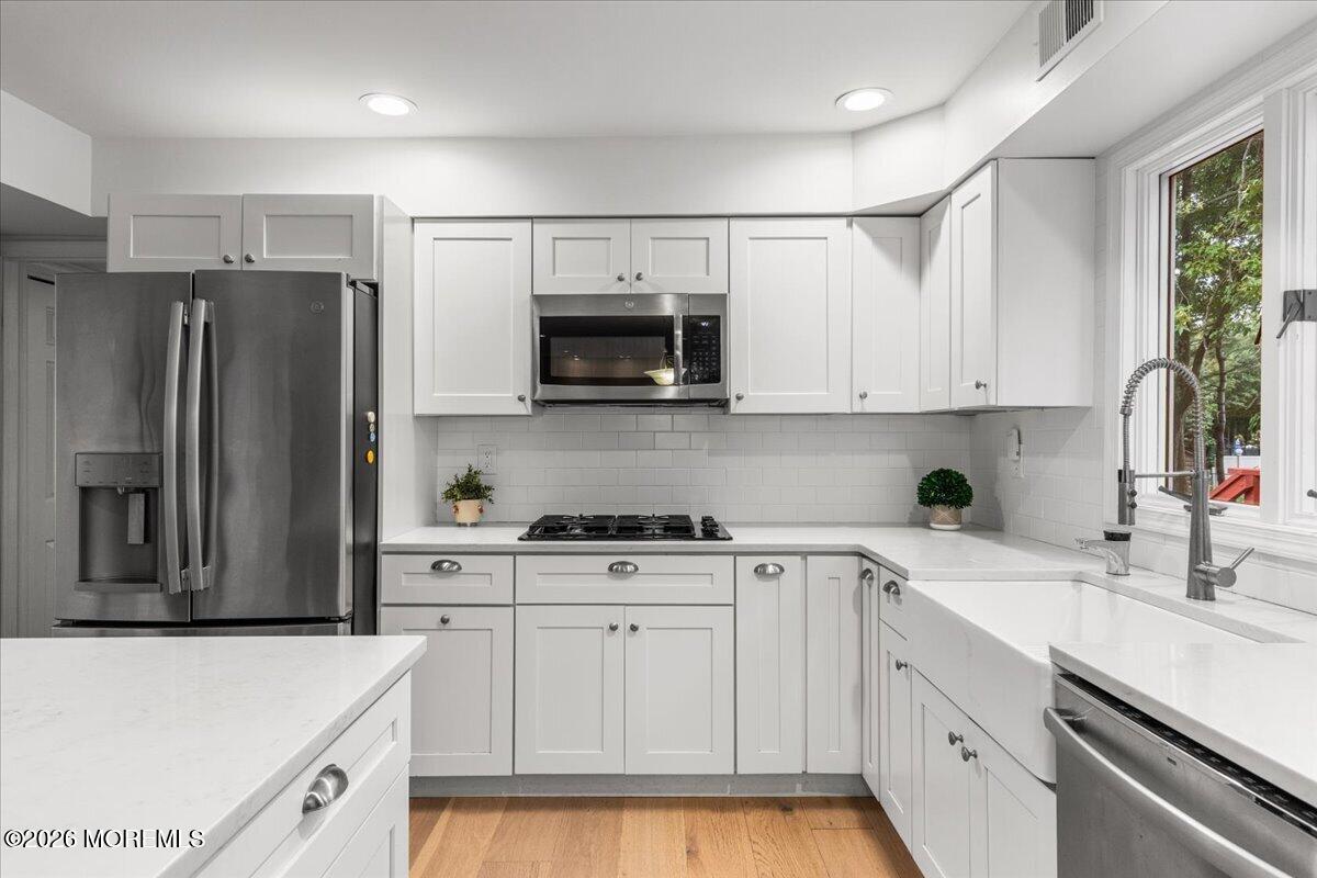 25 Winding Woods Way Manalapan NJ 07726