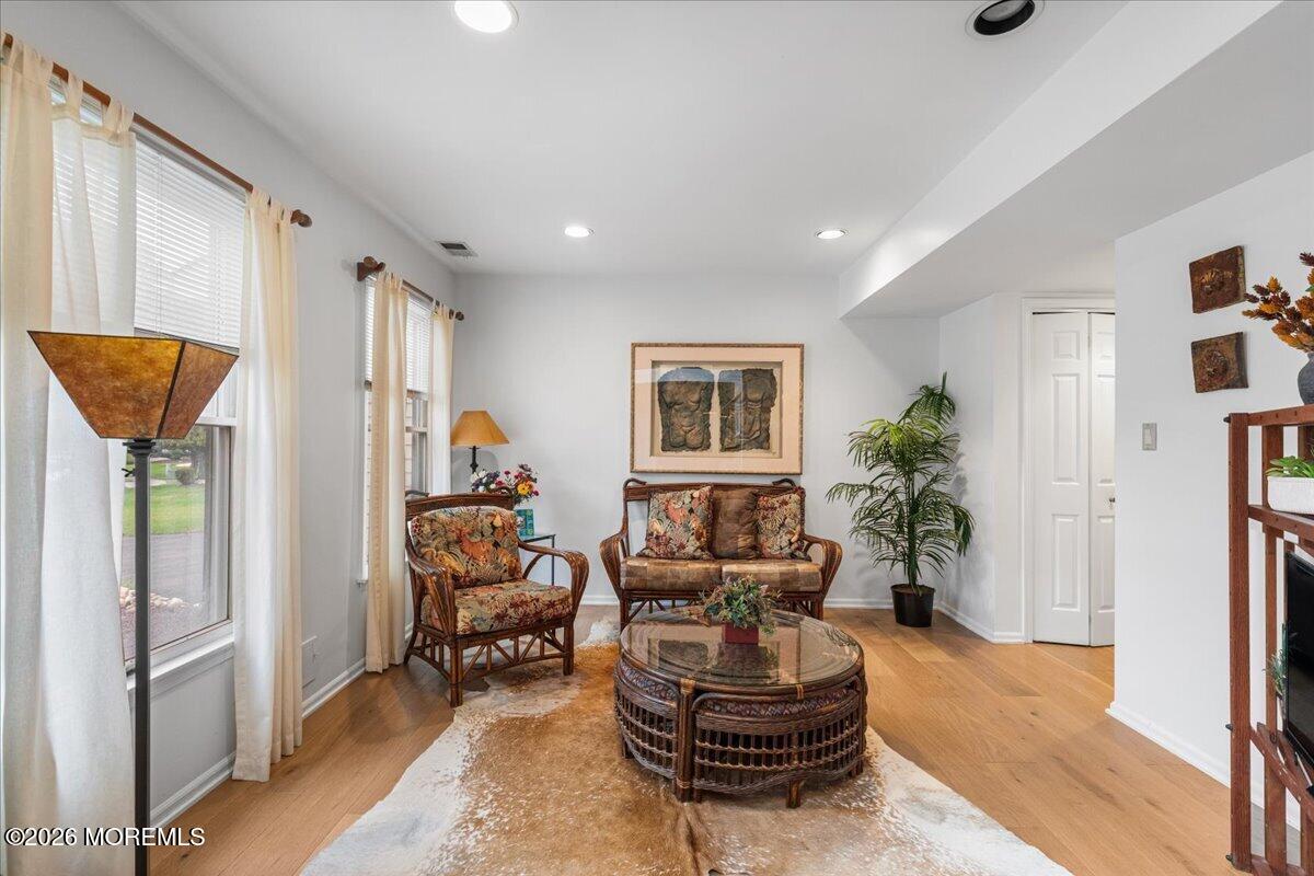 25 Winding Woods Way Manalapan NJ 07726