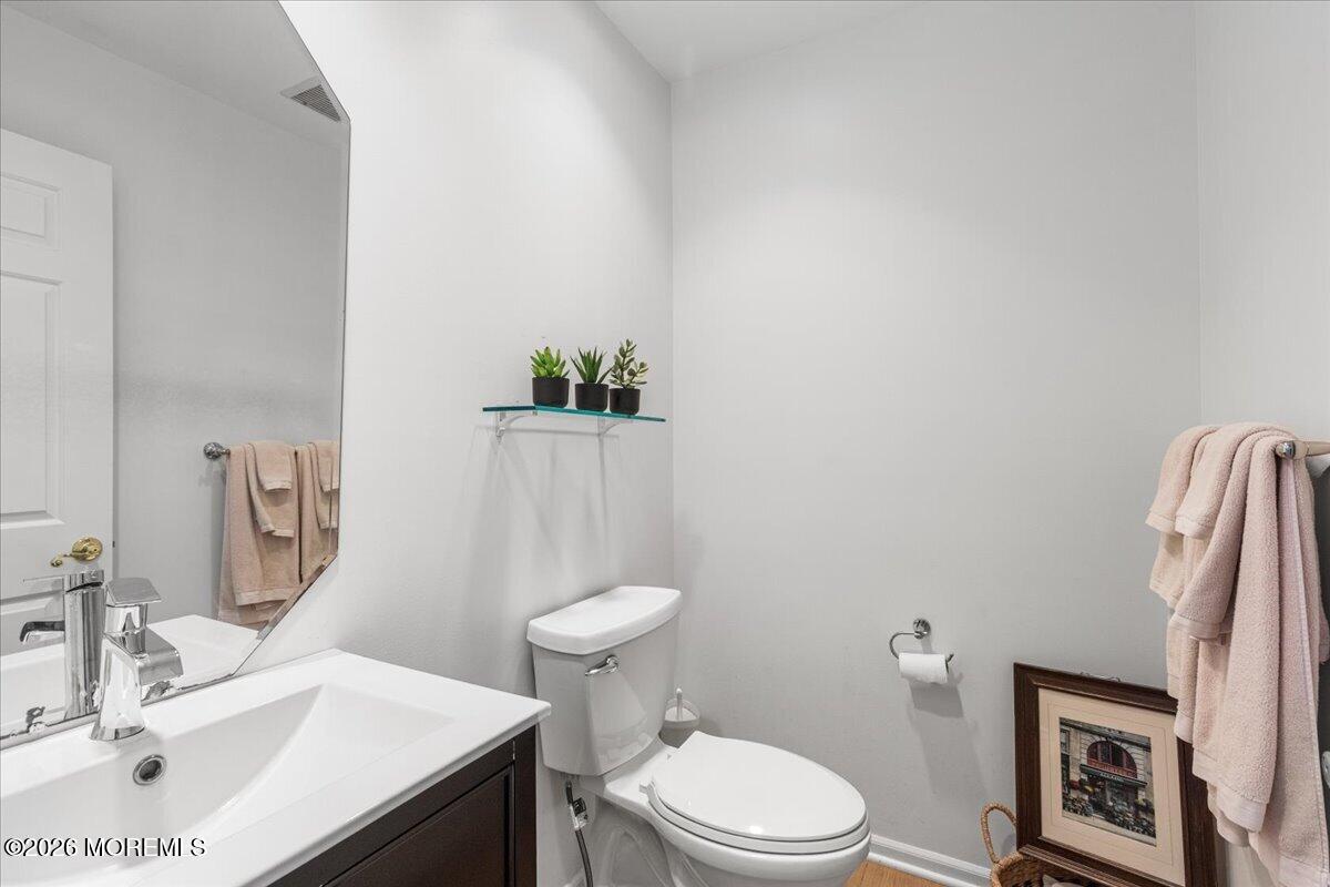 25 Winding Woods Way Manalapan NJ 07726
