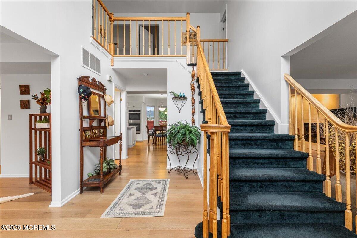 25 Winding Woods Way Manalapan NJ 07726