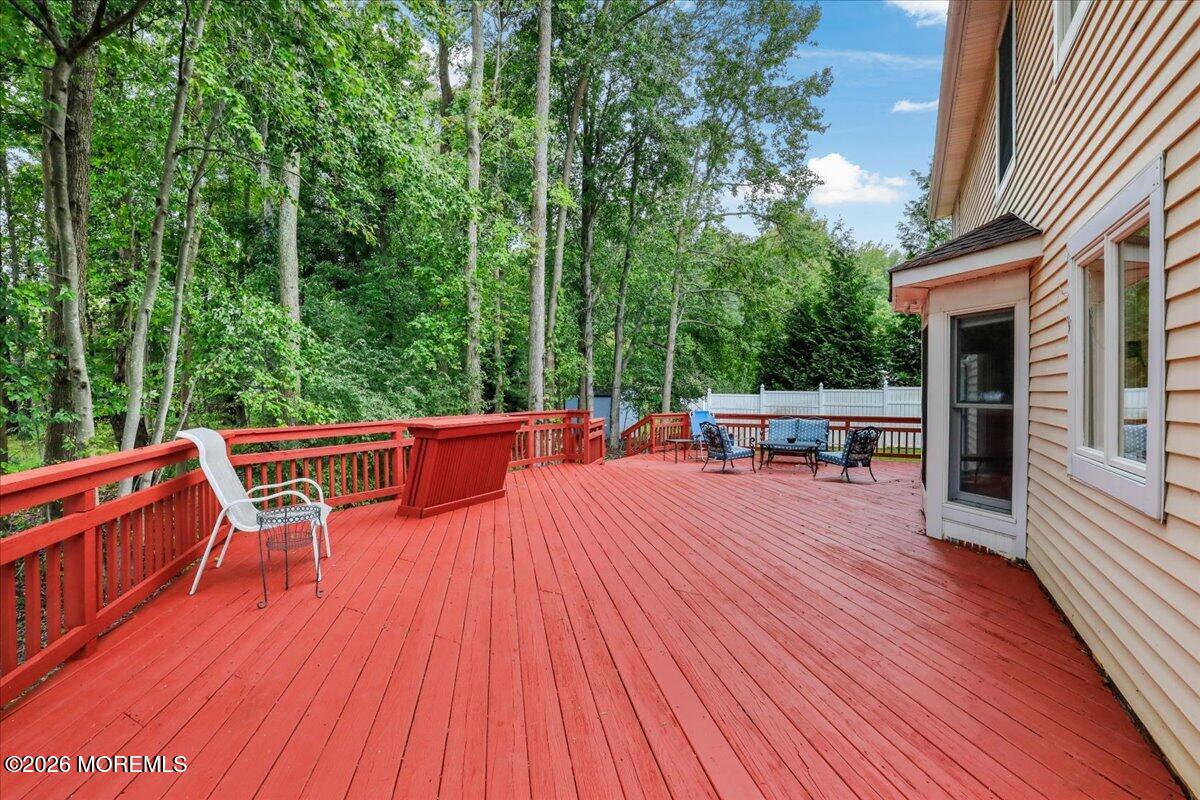 25 Winding Woods Way Manalapan NJ 07726