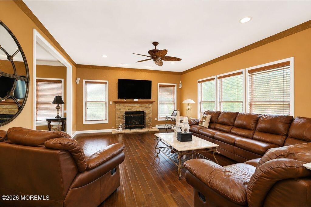 19 Bloomfield Road Manalapan NJ 07726