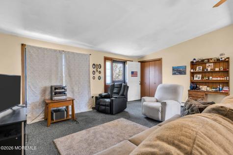 1333 Longboat Avenue Beachwood NJ 08722