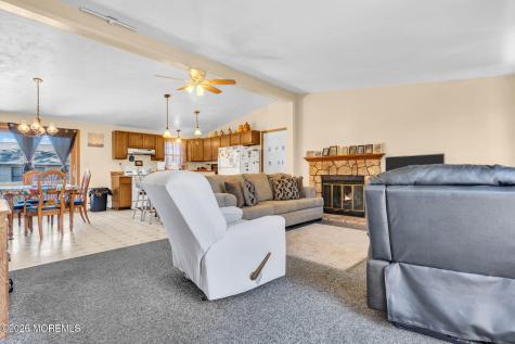 1333 Longboat Avenue Beachwood NJ 08722