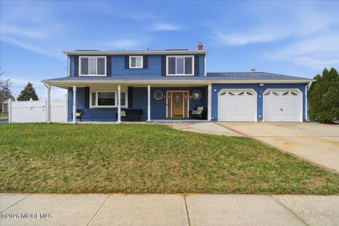 12 Holmes Avenue Monroe NJ 08831