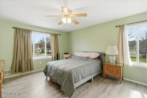 12 Holmes Avenue Monroe NJ 08831
