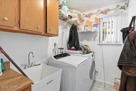 12 Holmes Avenue Monroe NJ 08831