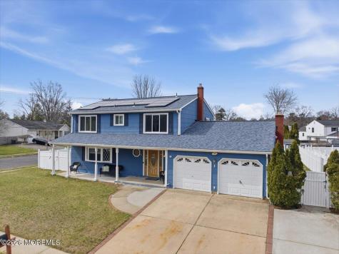 12 Holmes Avenue Monroe NJ 08831