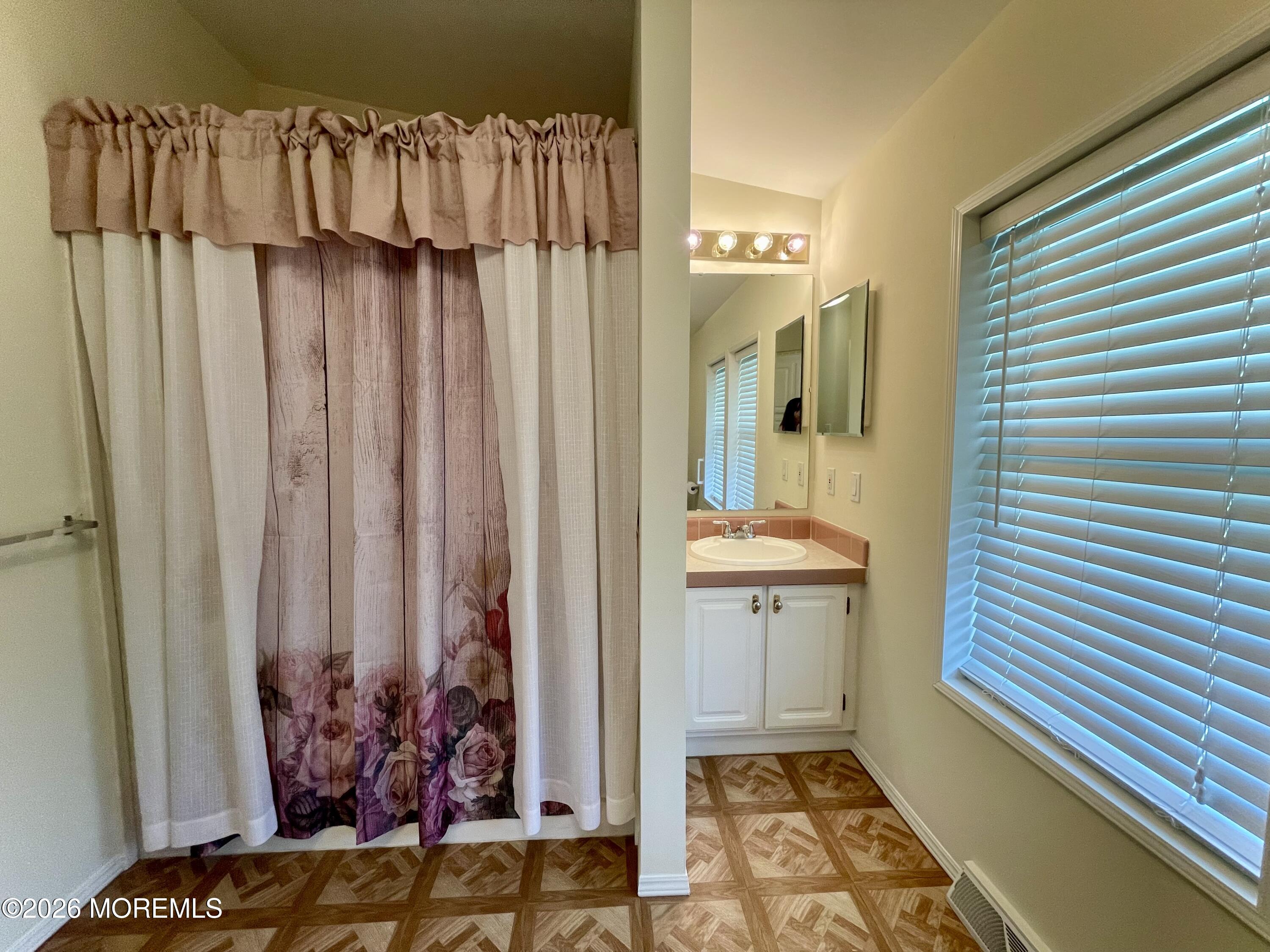 23 Brookside Way Freehold NJ 07728