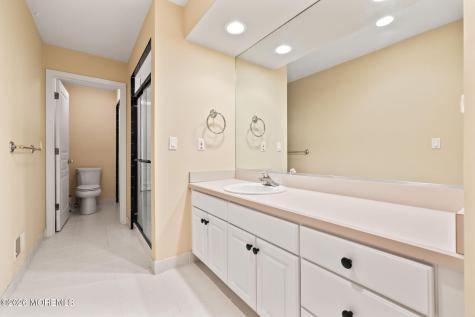 684 Harding Road Little Silver NJ 07739