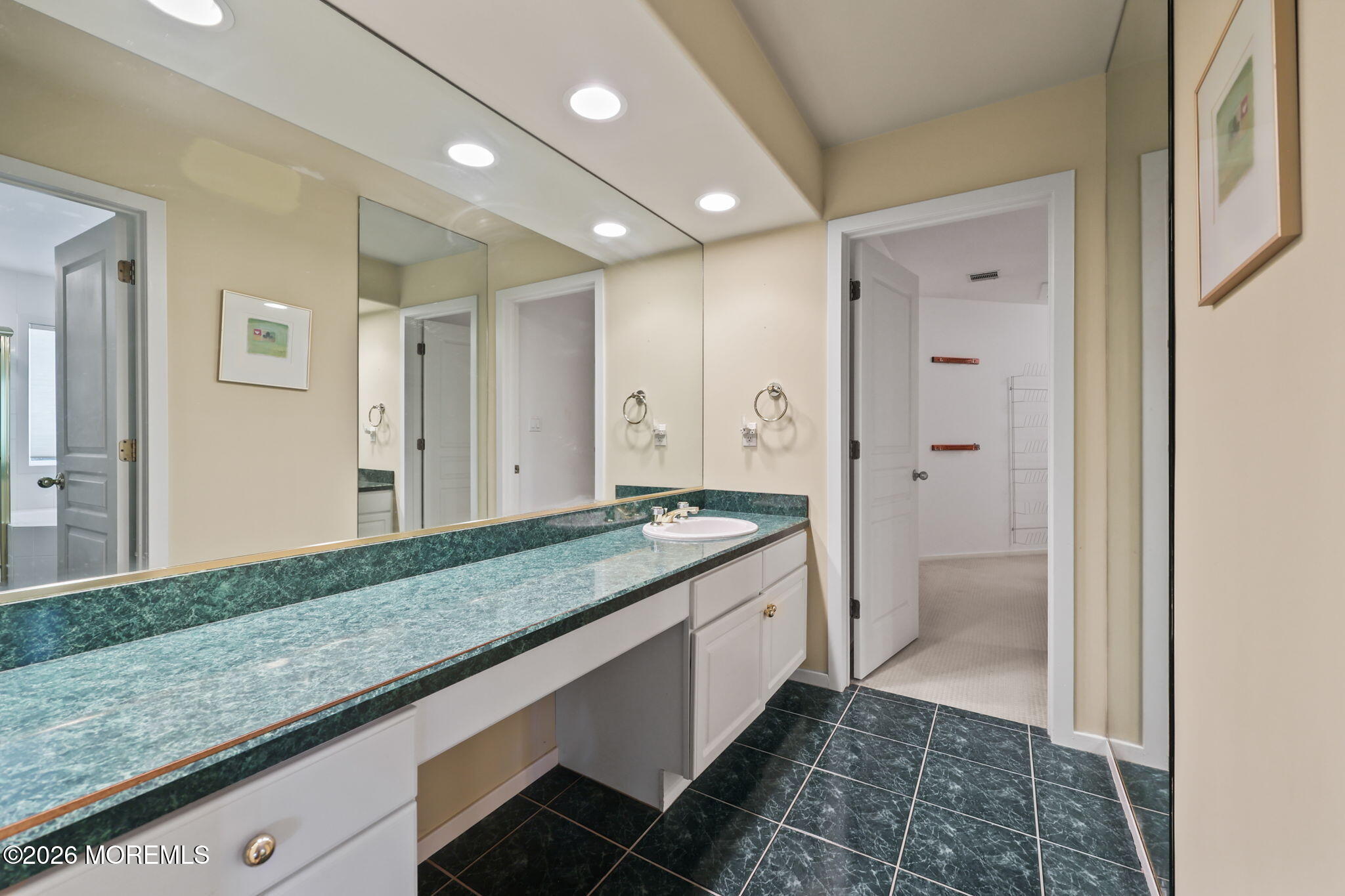 684 Harding Road Little Silver NJ 07739