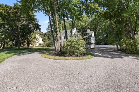 684 Harding Road Little Silver NJ 07739