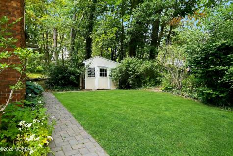76 Long Hill Road Gillette NJ 07933