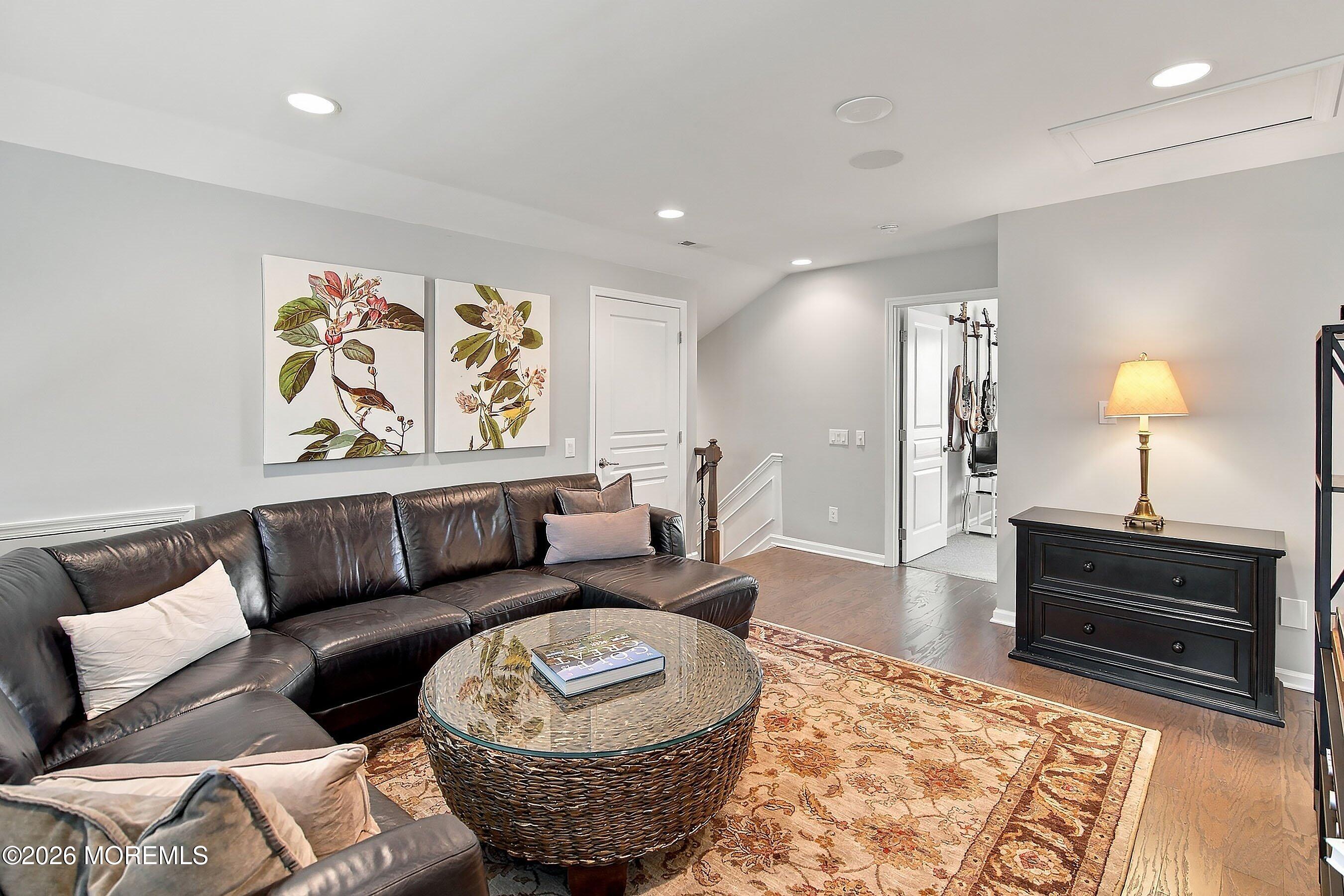 21 W Campania Lane Farmingdale NJ 07727