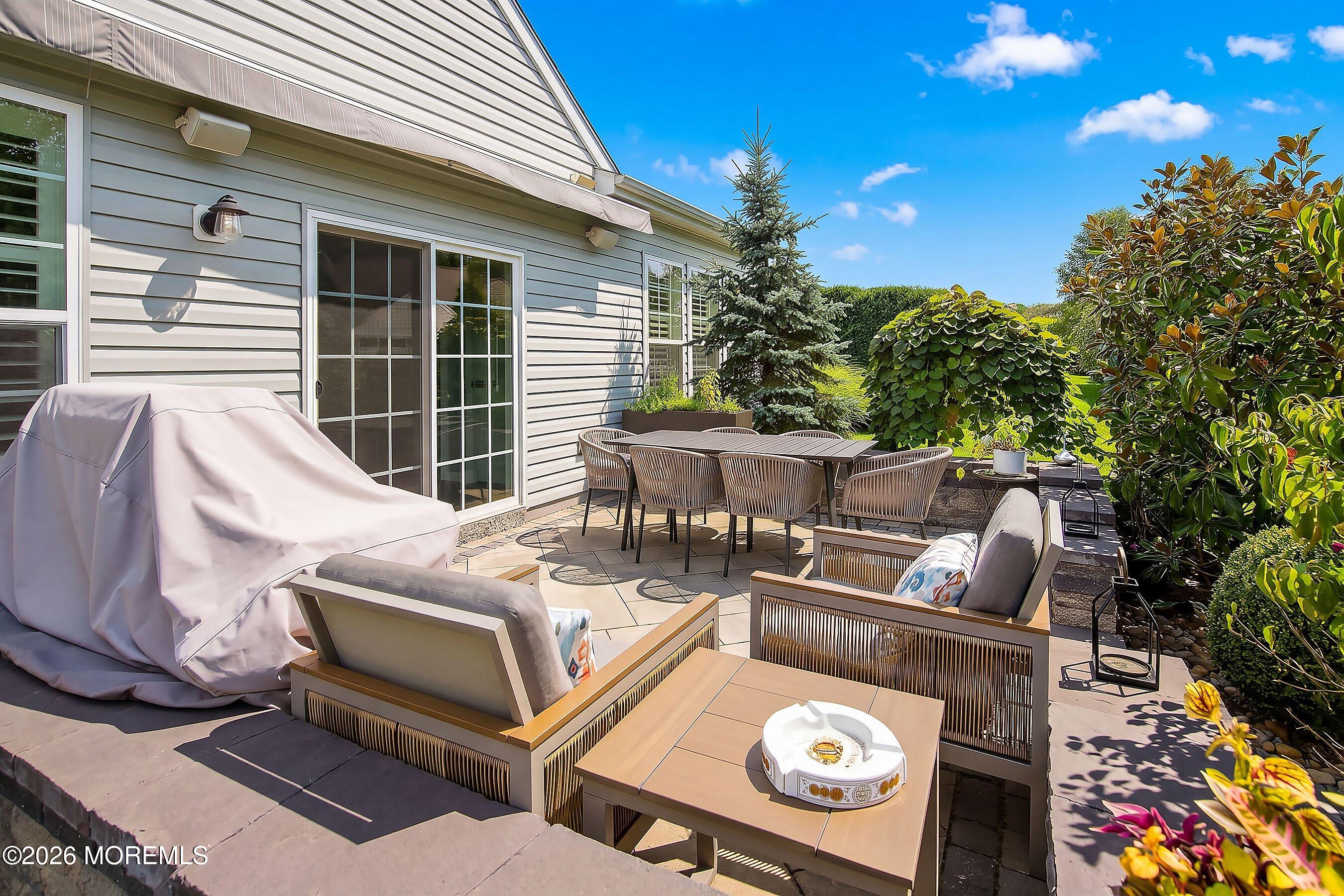 21 W Campania Lane Farmingdale NJ 07727