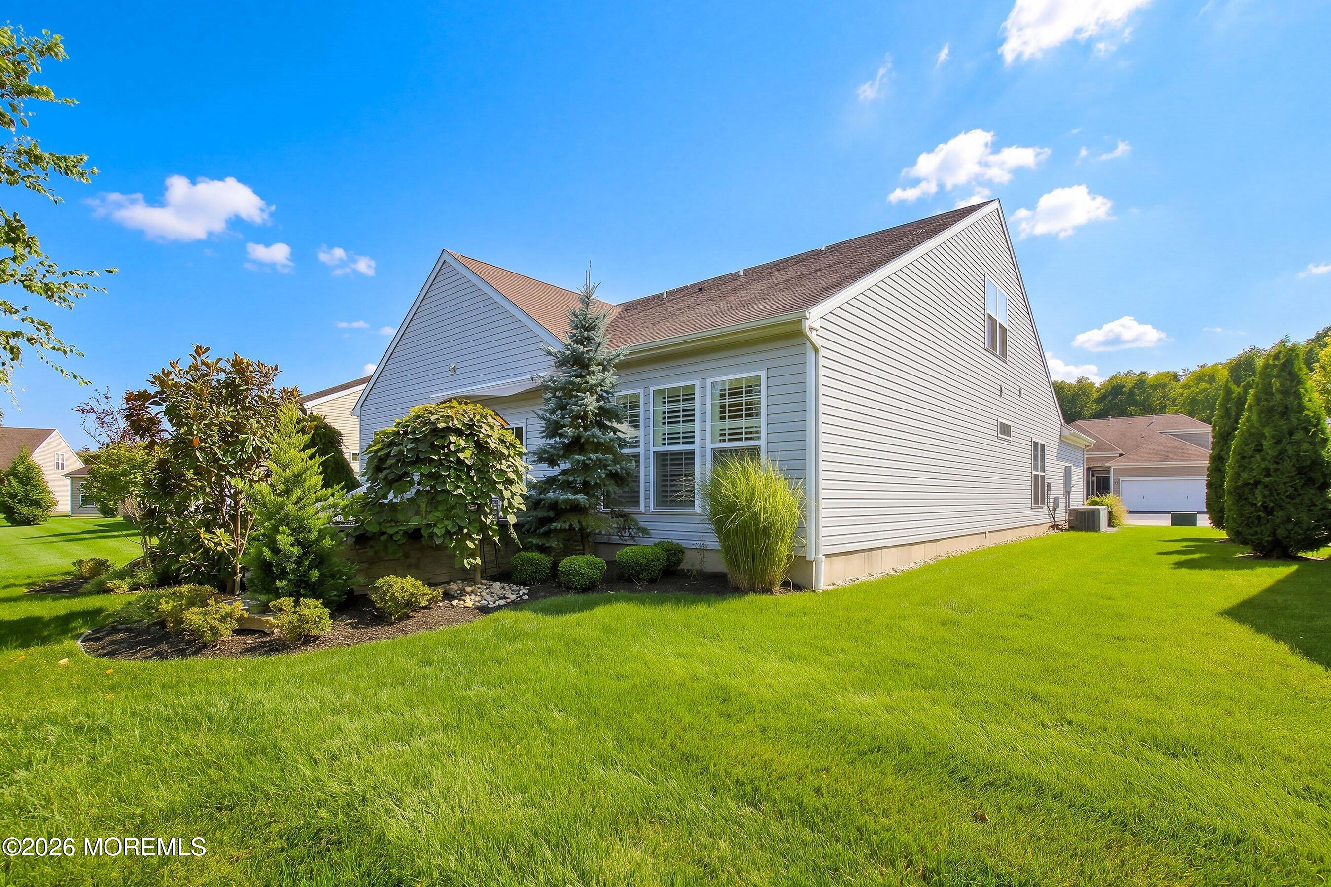 21 W Campania Lane Farmingdale NJ 07727