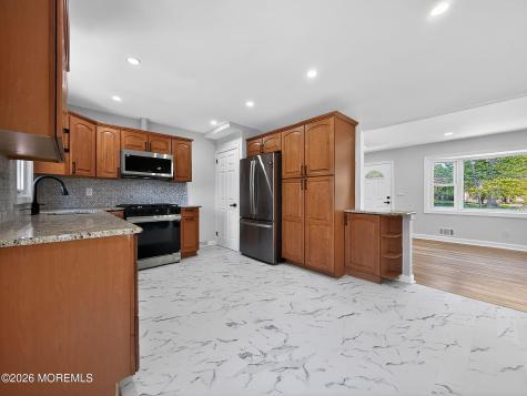 73 Broadway Road Freehold NJ 07728