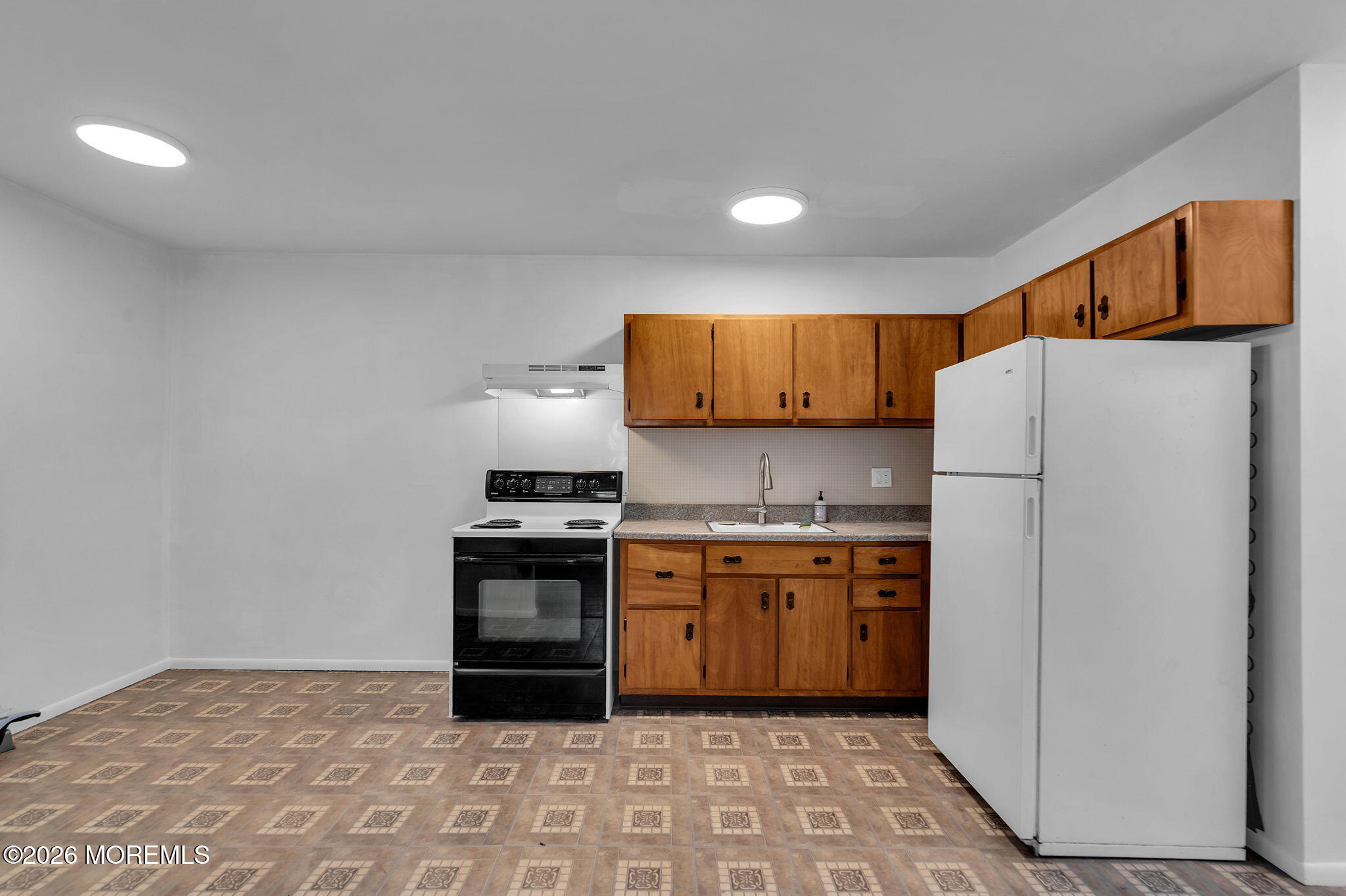 13 C Valley Stream Drive Whiting NJ 08759
