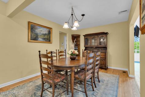 8 Rues Road Cream Ridge NJ 08514