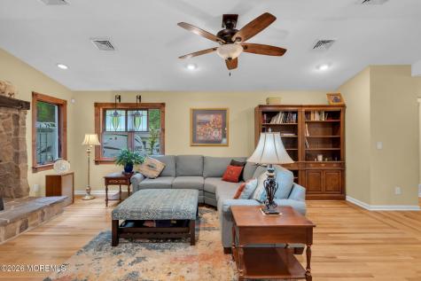 8 Rues Road Cream Ridge NJ 08514