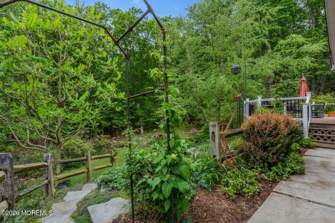 8 Rues Road Cream Ridge NJ 08514