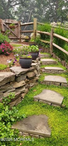 8 Rues Road Cream Ridge NJ 08514