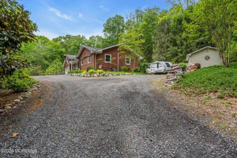 8 Rues Road Cream Ridge NJ 08514