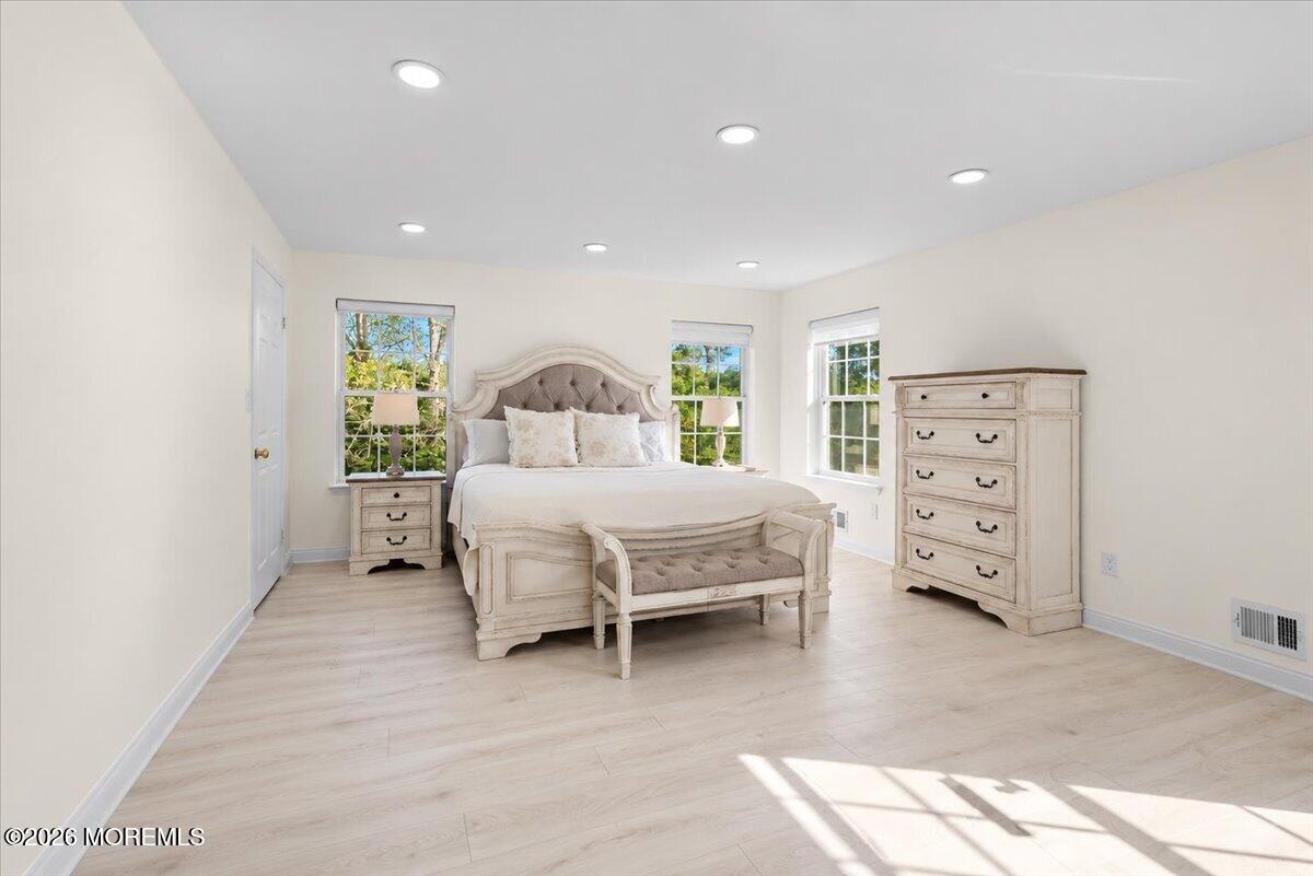 13 Cottonwood Drive Jackson NJ 08527