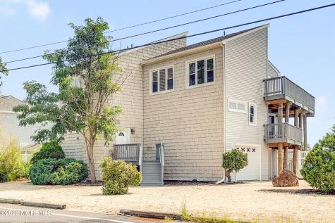 1131 Bayview Avenue Bayville NJ 08721